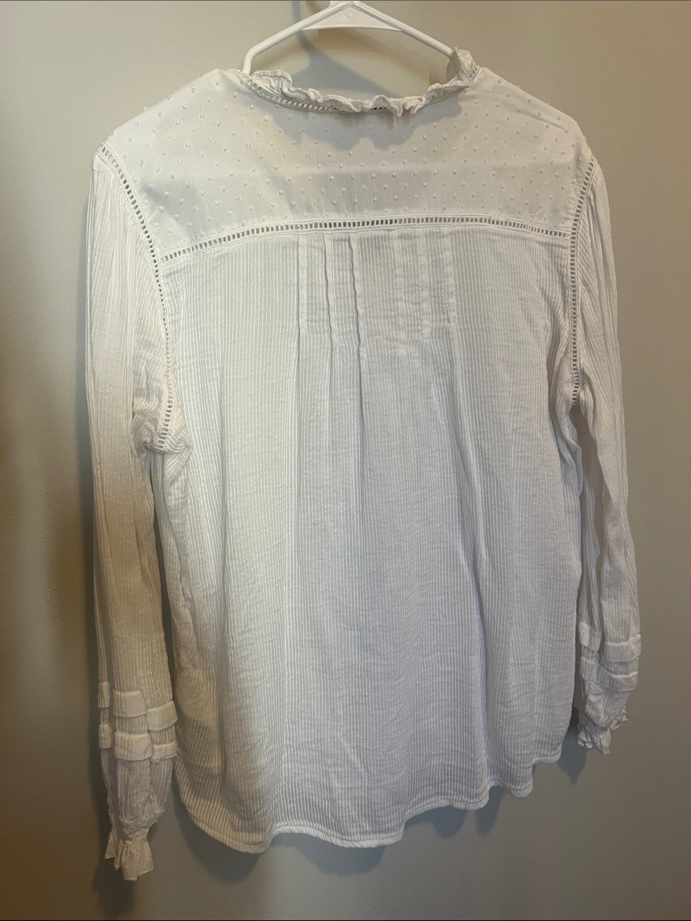 Quince Cream Textured Button-Front Blouse with Ruffle Neck - Picture 4 of 5